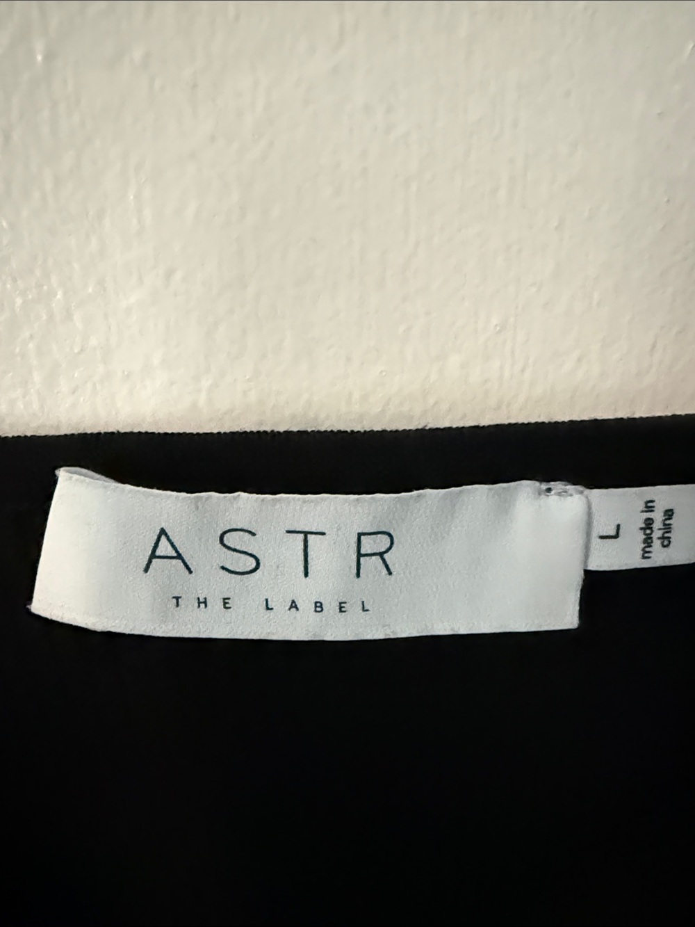Astr Black Ribbed Cropped Cami - Picture 4 of 4
